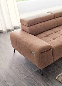 Rohová sedací souprava PALLADIO MINI s elektrickým výsuvem. FURNIPOL