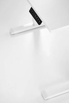 Výškově nastavitelný psací stůl B53 105 × 56 cm bílý