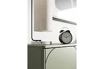 Komoda Sonatia II 200 cm čtyřdveřová se čtyřmi skrytými zásuvkami - olivová / nohy koule