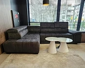 Rohová sedací souprava GREMIO s elektrickým výsuvem. FURNIPOL