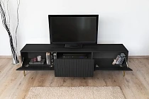 TV stolek NICOLE 200 cm černý mat – zlaté nožky | furnipol.cz